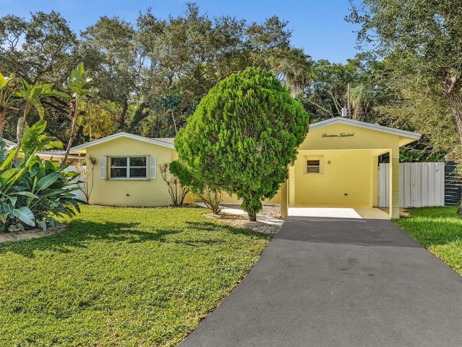 1700 SW 30th Street, Fort Lauderdale FL 33315