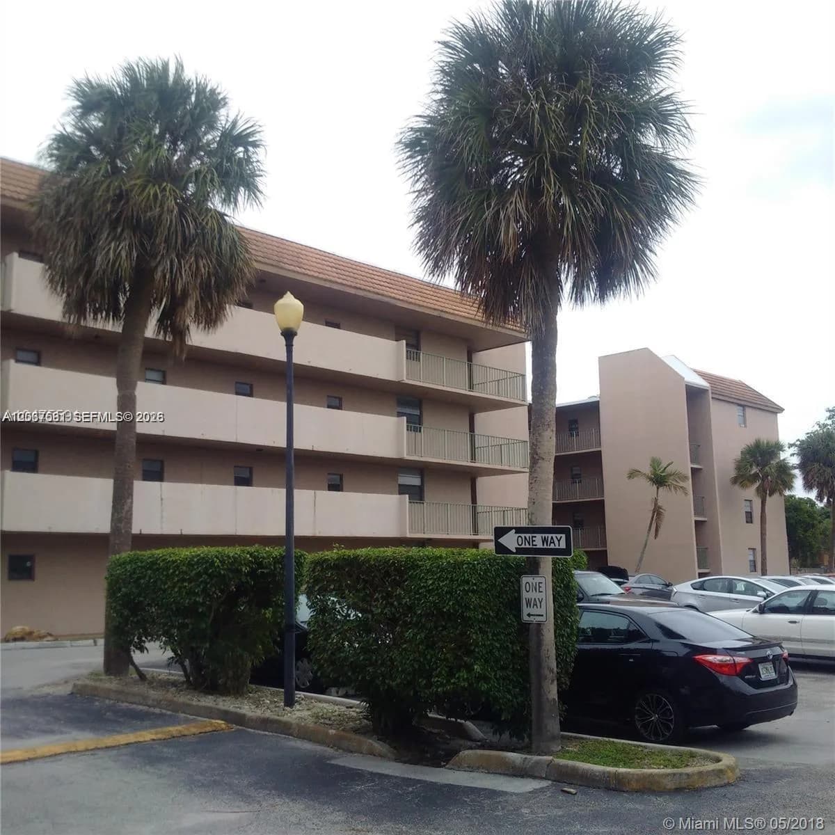 3100 N Pine Island Rd # 209, Sunrise, FL 33351