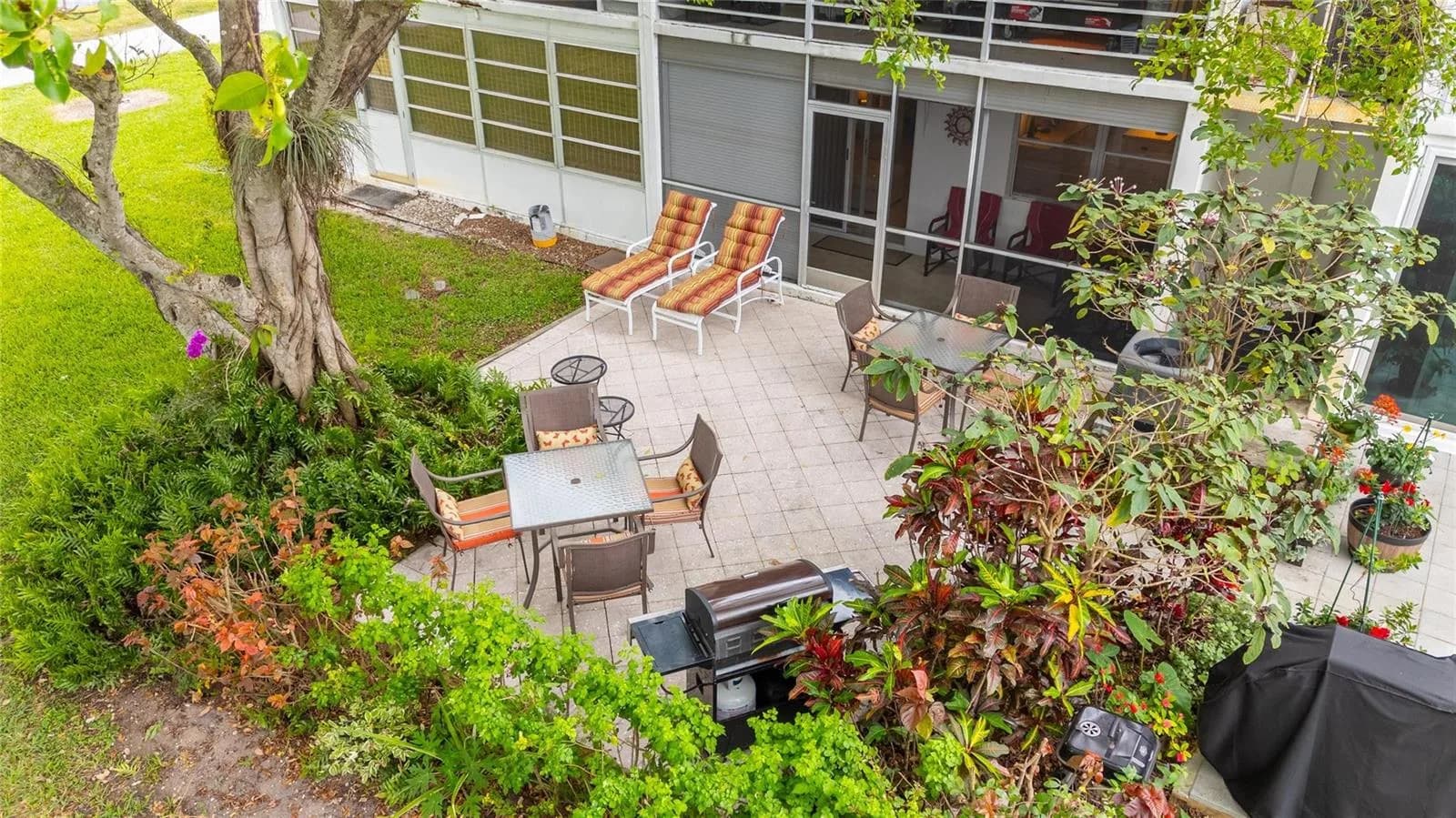 210 Oakridge N # 210, Deerfield Beach FL 33442