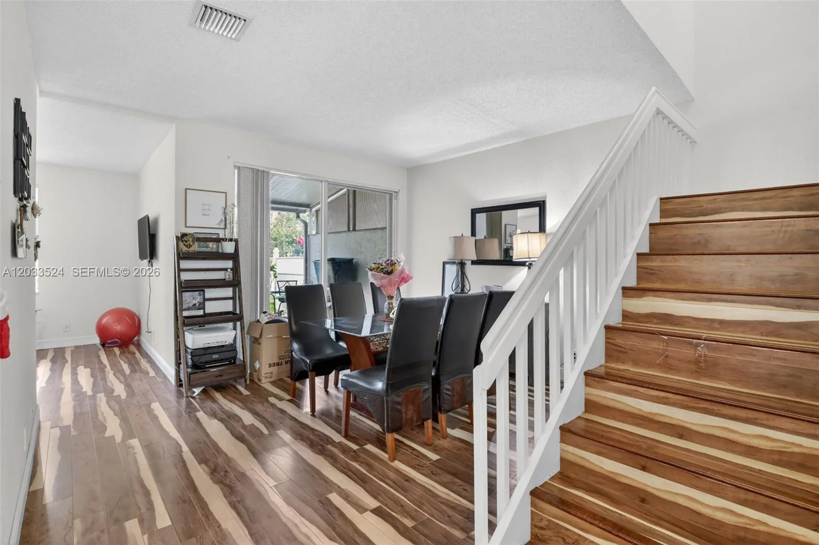 Listing