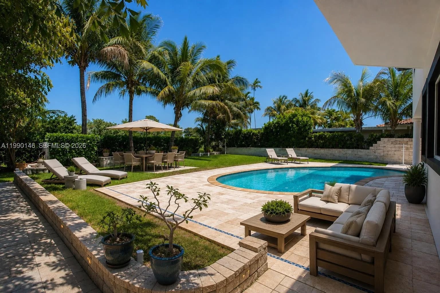 545 S Shore Dr, Miami Beach FL 33141