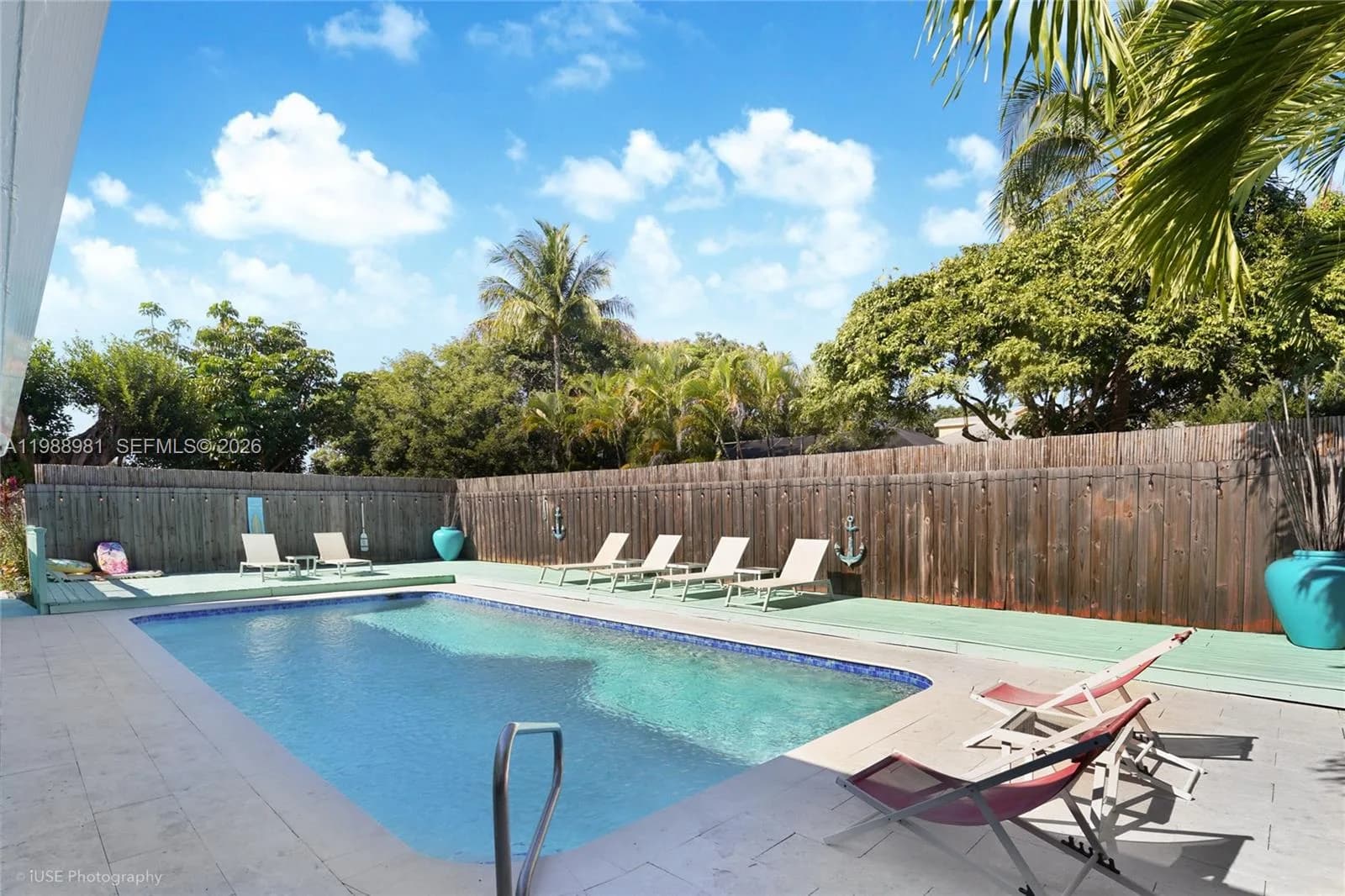 212 SW 1st Ave, Hallandale Beach FL 33009