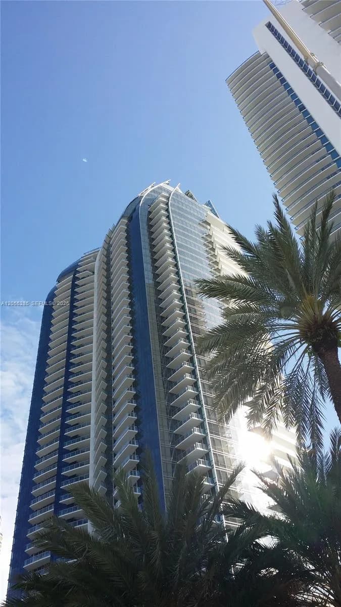 17121 COLLINS AV # 2306, Sunny Isles Beach, FL 33160