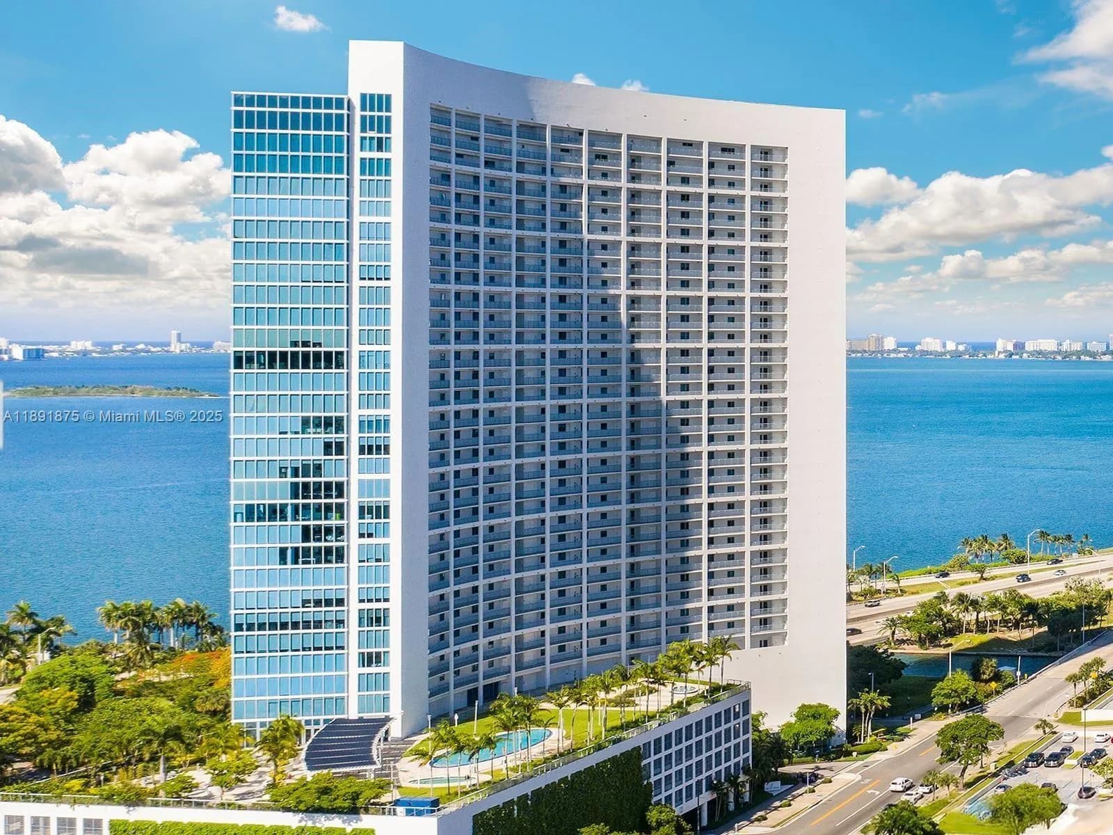 601 NE 36th St # 2206, Miami, FL 33137