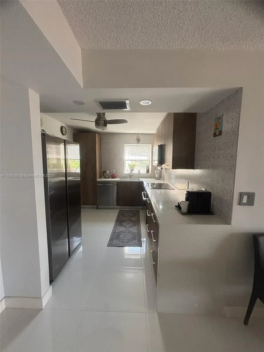 1865 S Ocean Dr # 4F, Hallandale Beach FL 33009