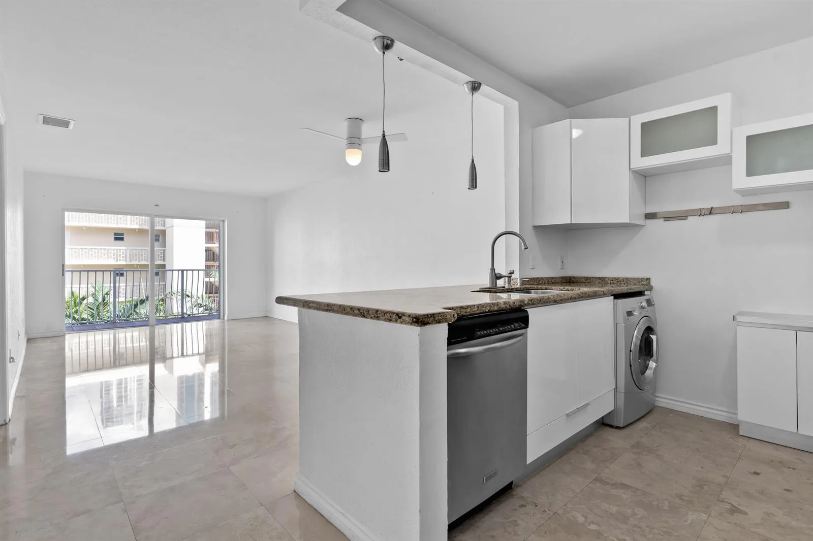677 NE 24th Street # 504, Miami, FL 33137
