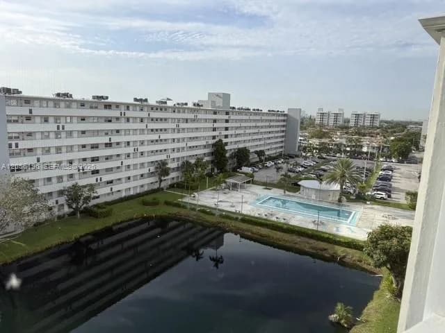 1770 NE 191st St # 808-1, Miami, FL 33179