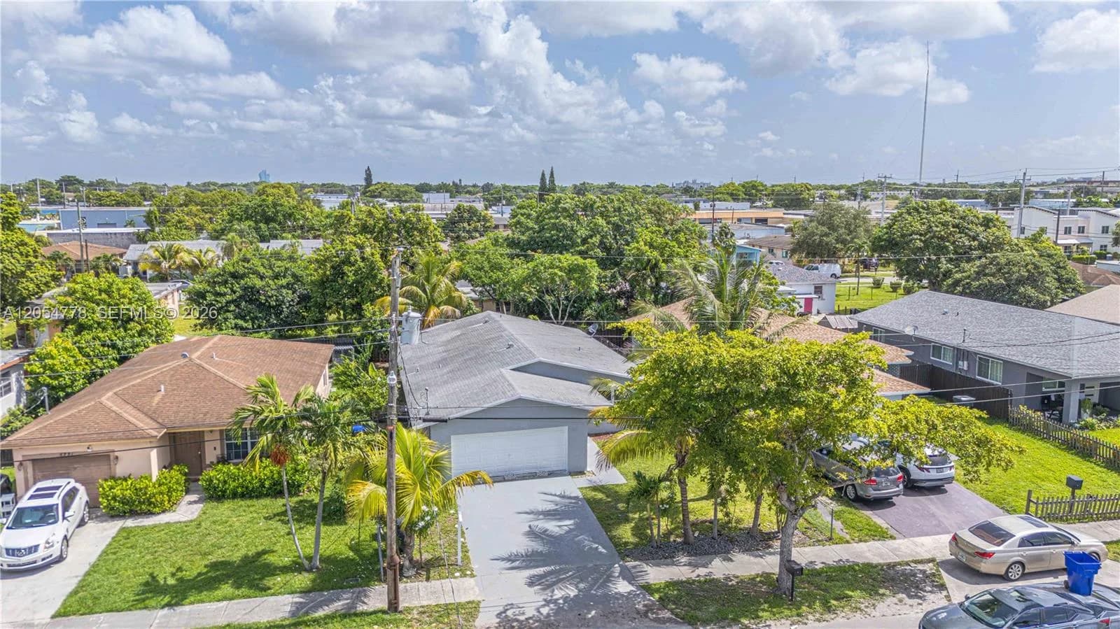 5719 Mayo St, Hollywood, FL 33023