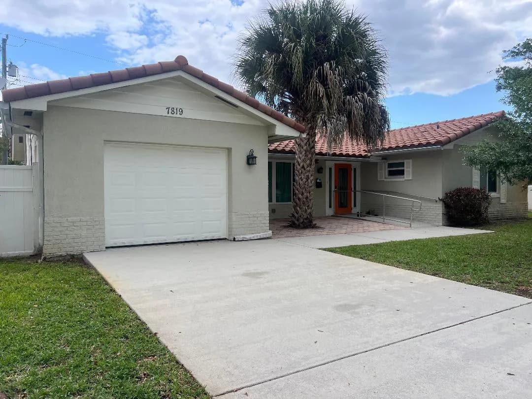 7819 NW 40th Street, Coral Springs FL 33065