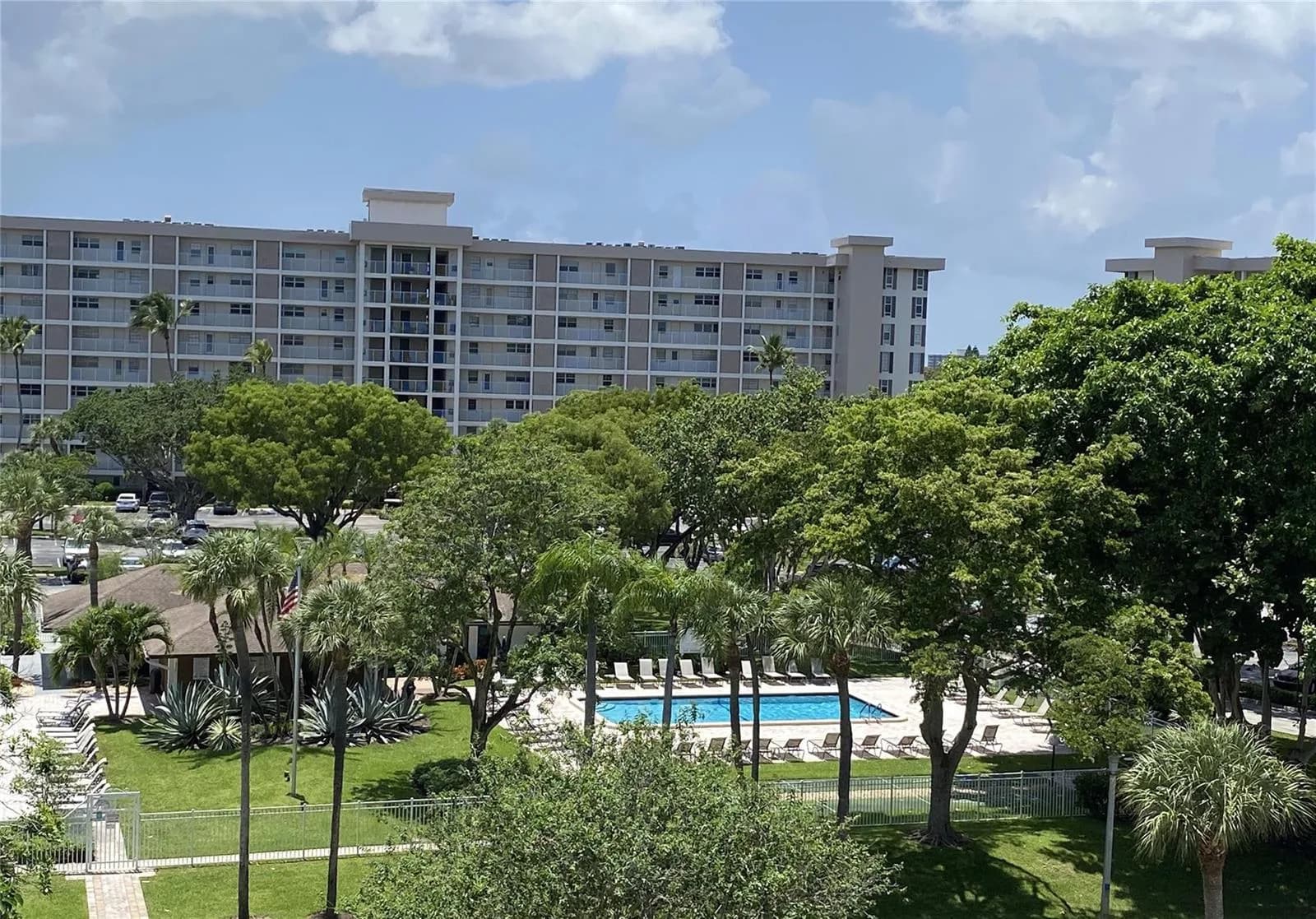 2671 S Course Drive # 602, Pompano Beach, FL 33069