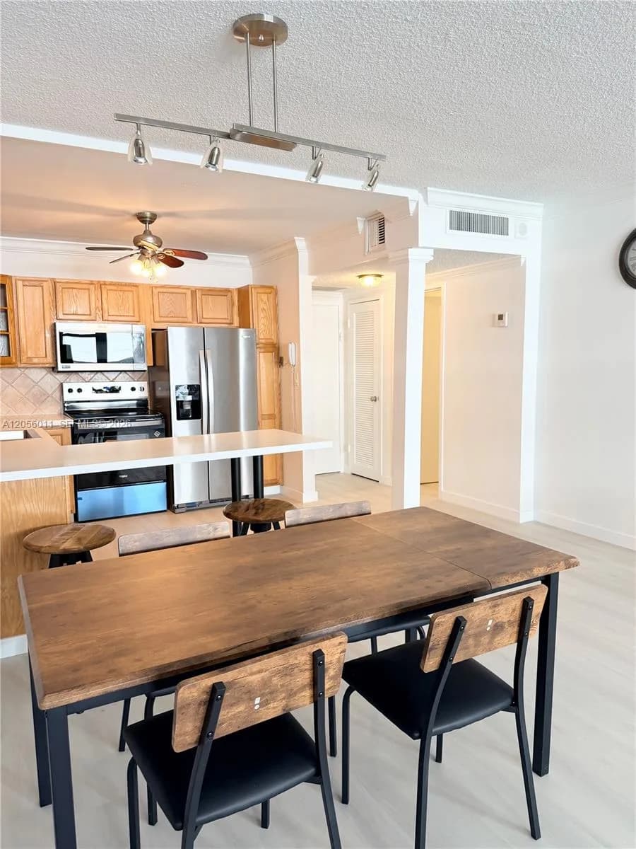 3725 S Ocean Dr # 521, Hollywood, FL 33019