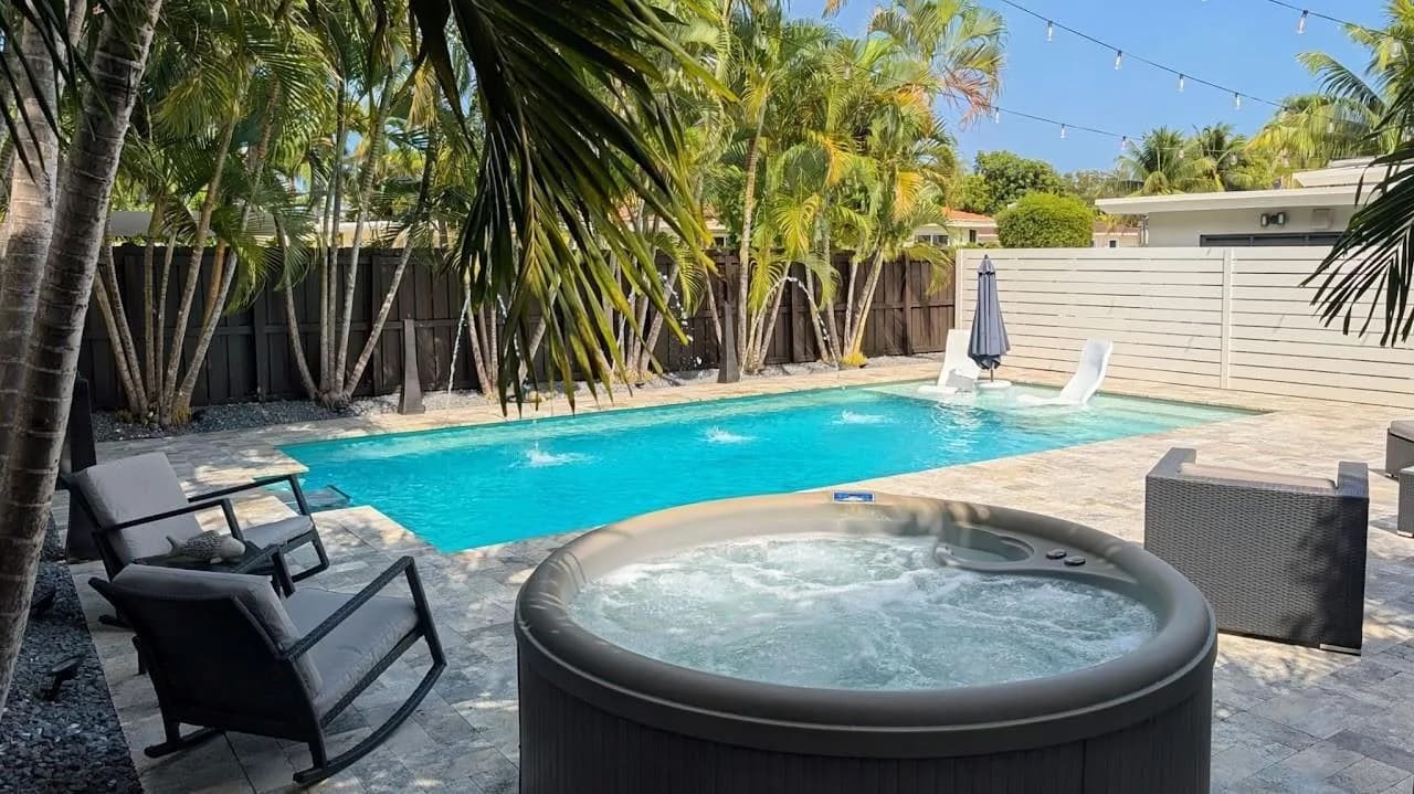 1516 NE 12th Street, Fort Lauderdale FL 33304
