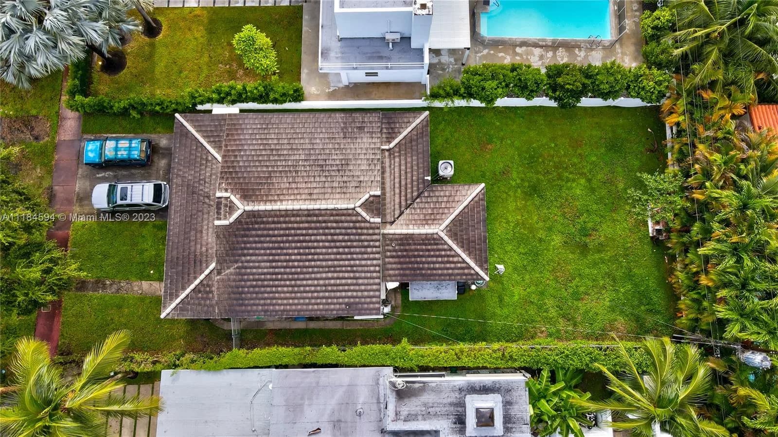 535 W 51st St, Miami Beach FL 33140