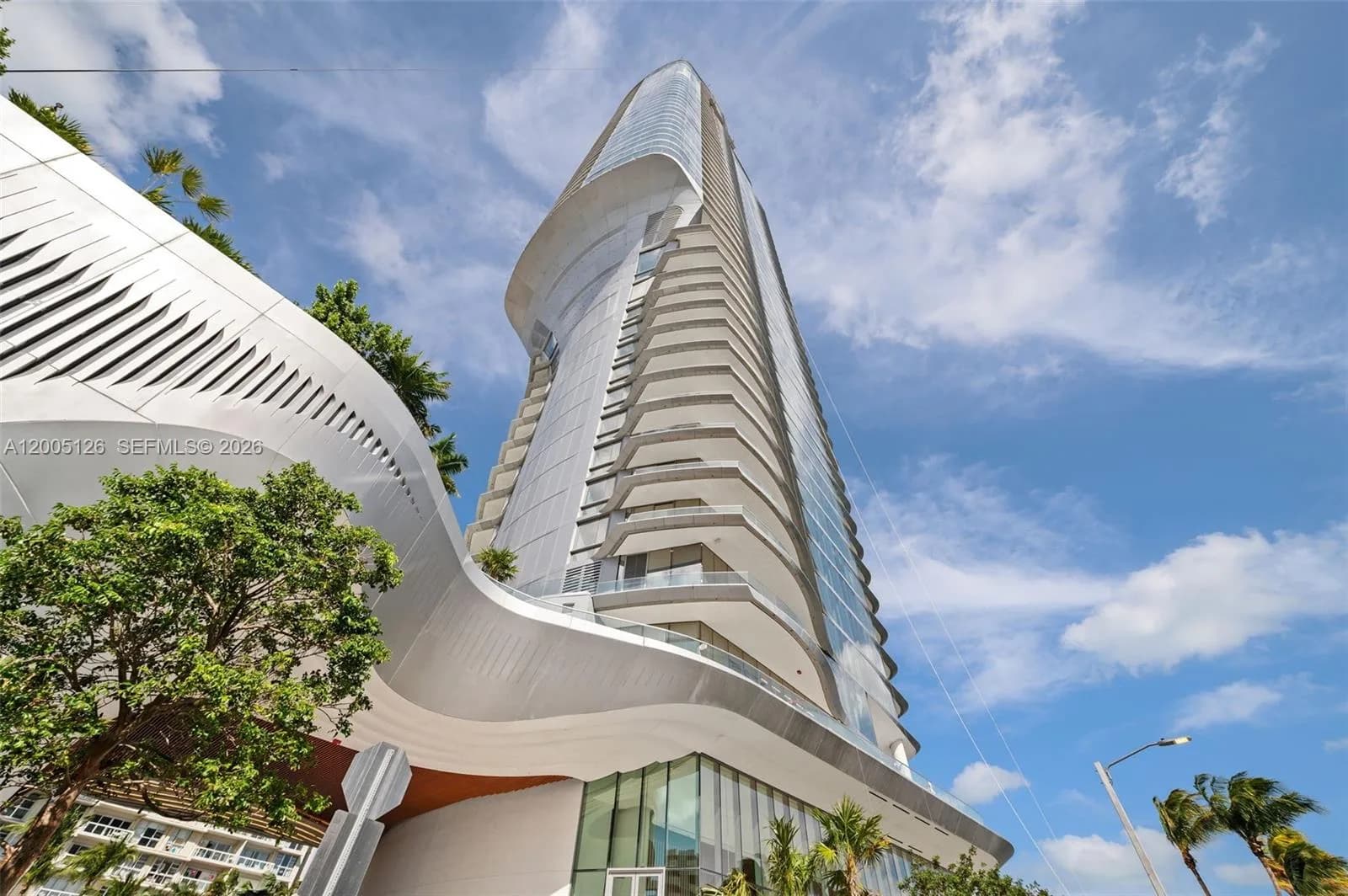 175 SE 25 RD # 2604, Miami FL 33129