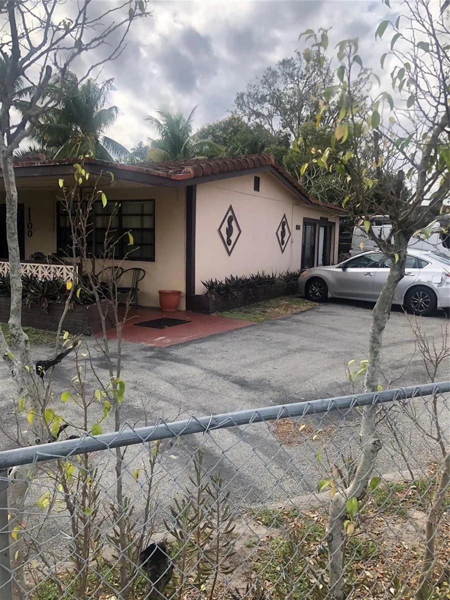 1100 NW 19th Street, Fort Lauderdale, FL 33311