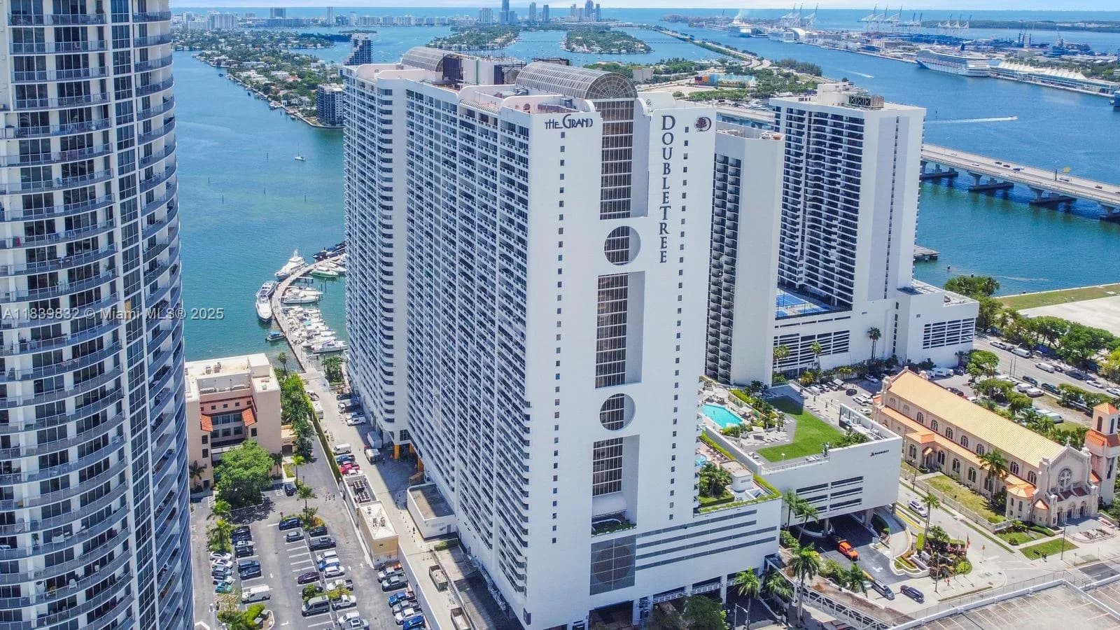1717 N Bayshore Dr # 2635, Miami FL 33132