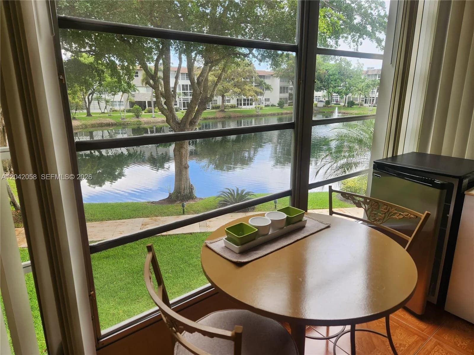 5001 NW 34th St # 205, Lauderdale Lakes FL 33319