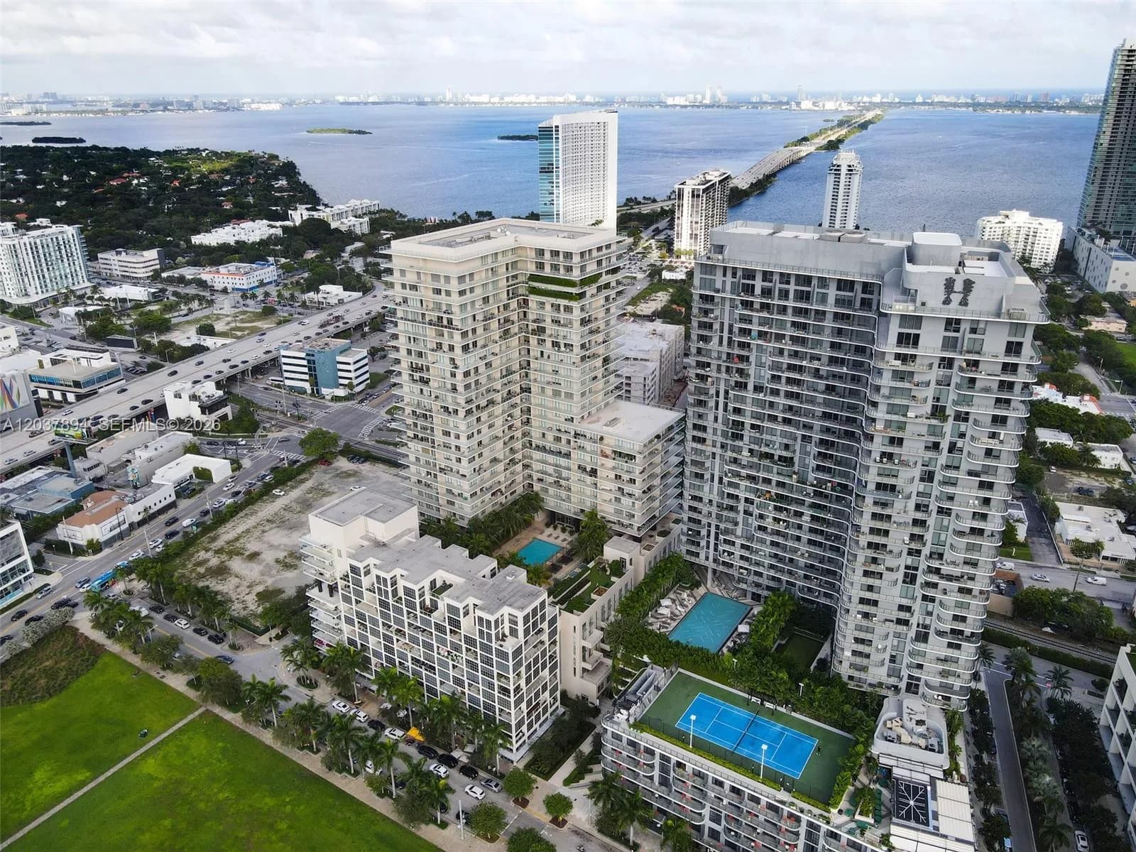 121 NE 34th St # 3006, Miami, FL 33137