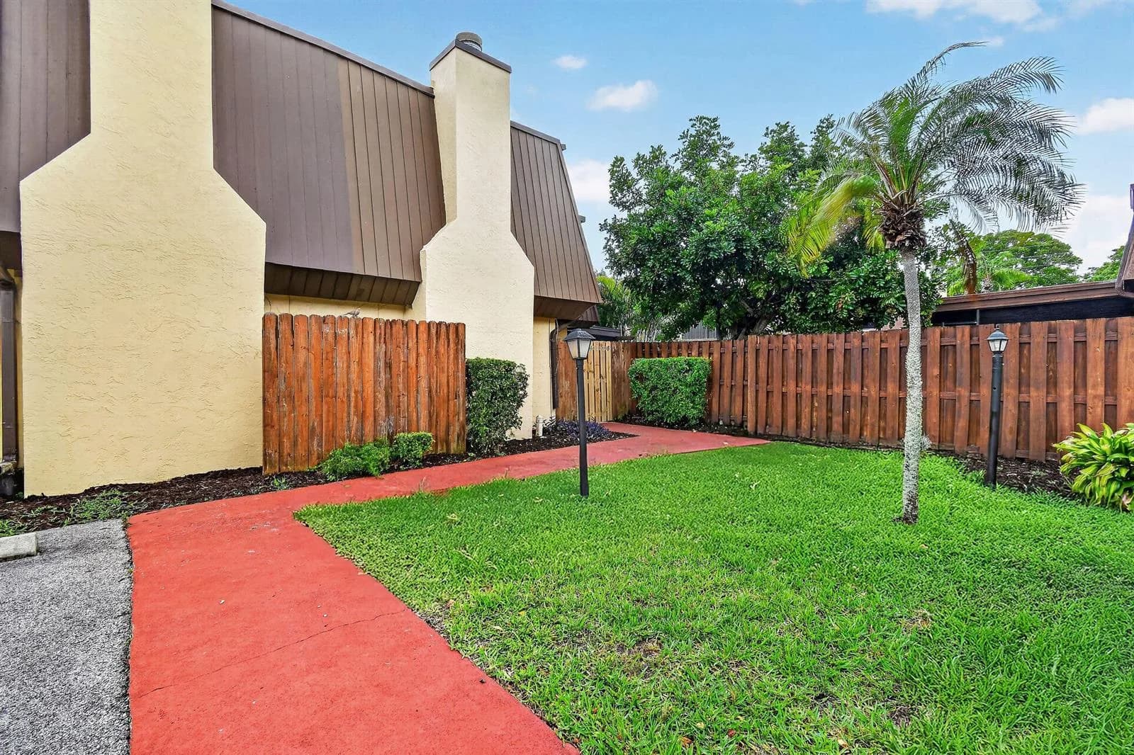 3502 Gardens East Drive # B, Palm Beach Gardens FL 33410