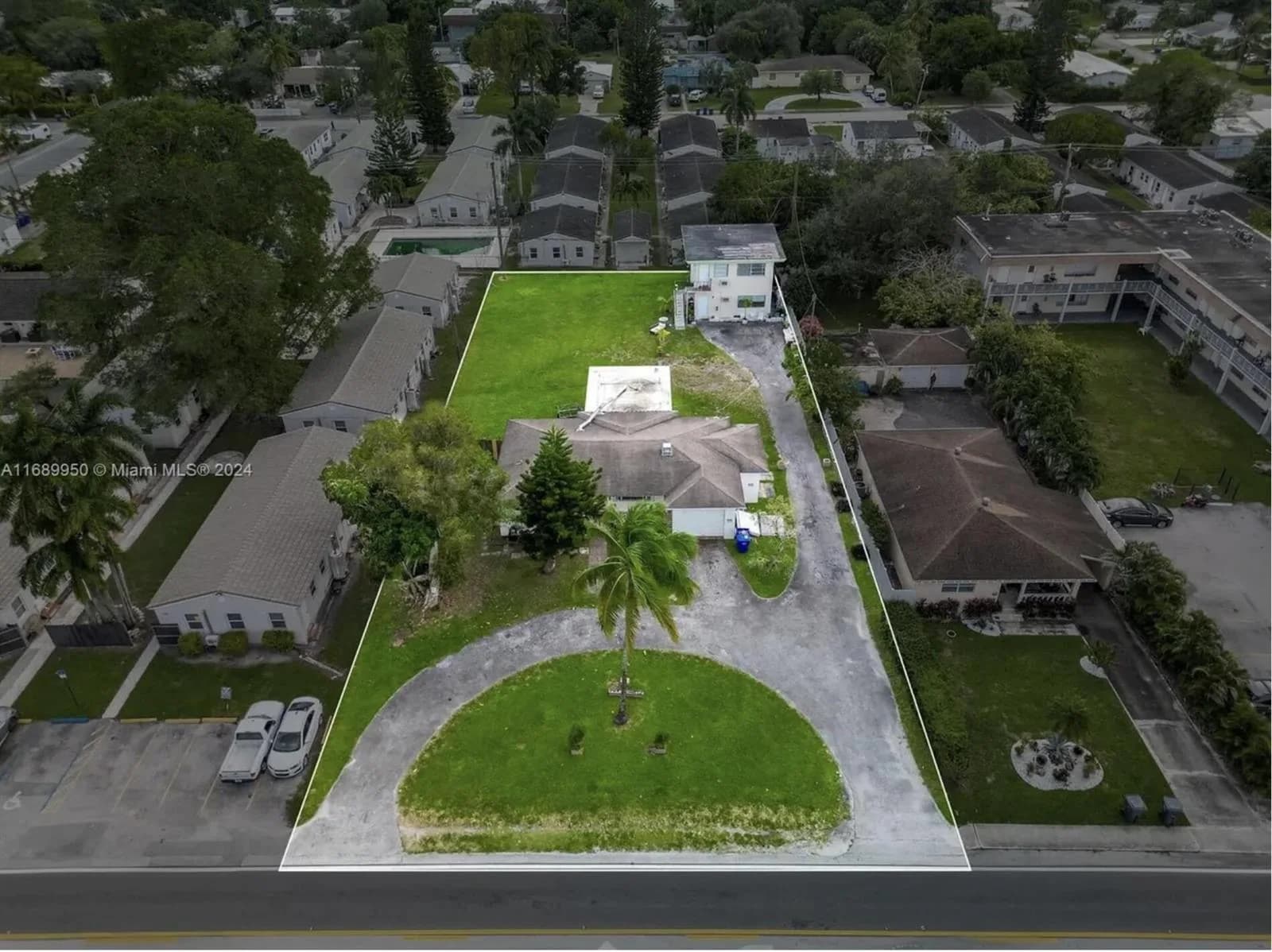 2646 Johnson Street, Hollywood FL 33020