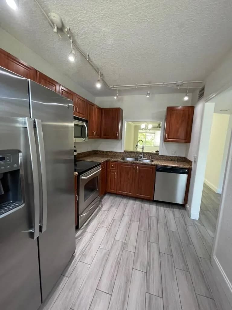 2820 SW 22nd Avenue # 211, Delray Beach FL 33445