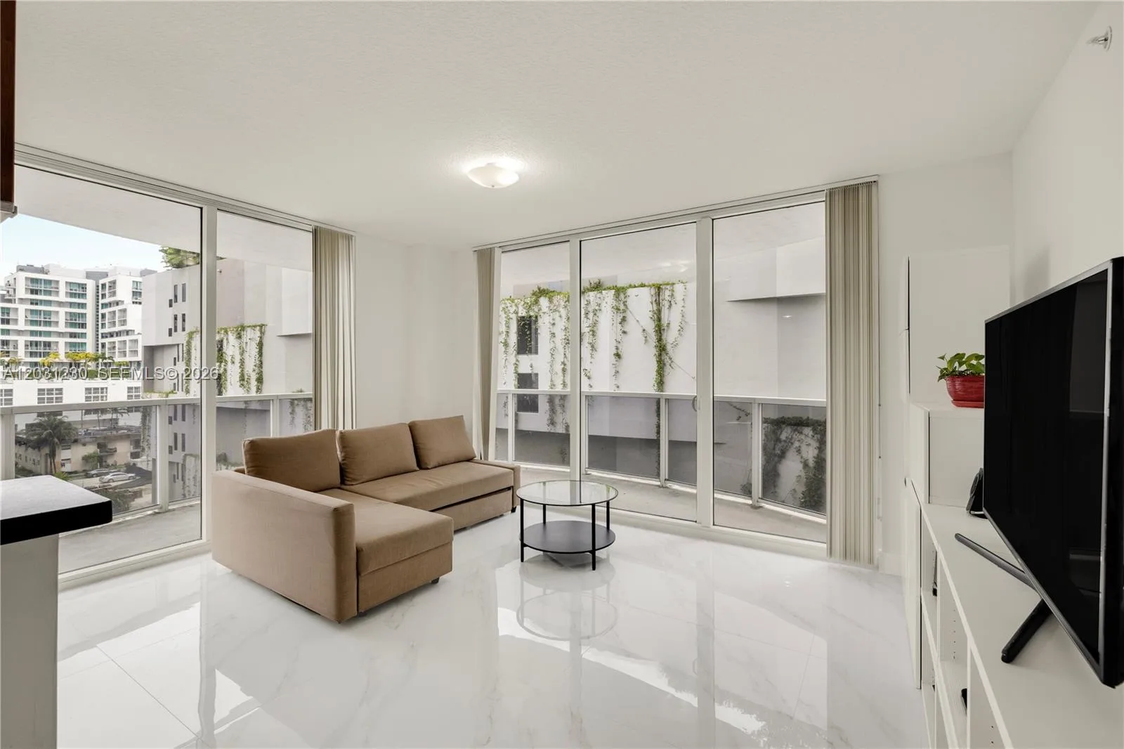 601 NE 23rd St # 706, Miami, FL 33137