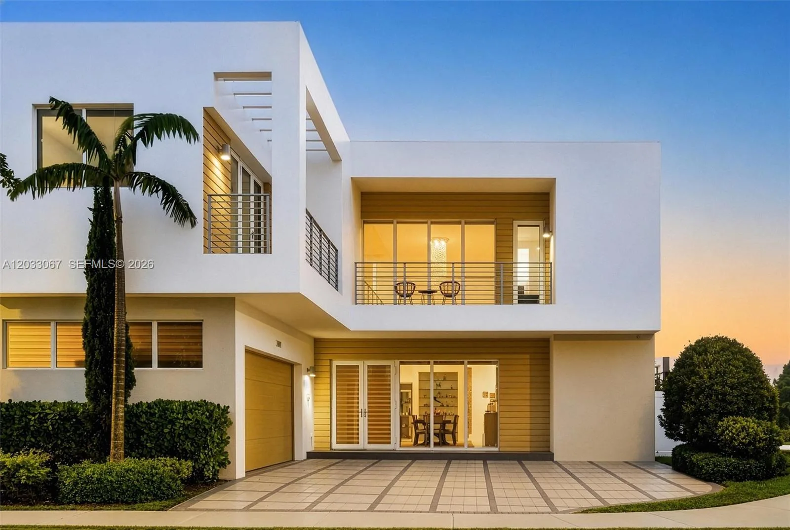 7472 NW 100th Ave, Doral FL 33178