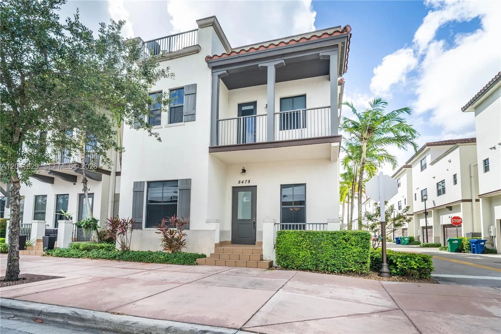 8478 NW 52nd St, Doral FL 33166