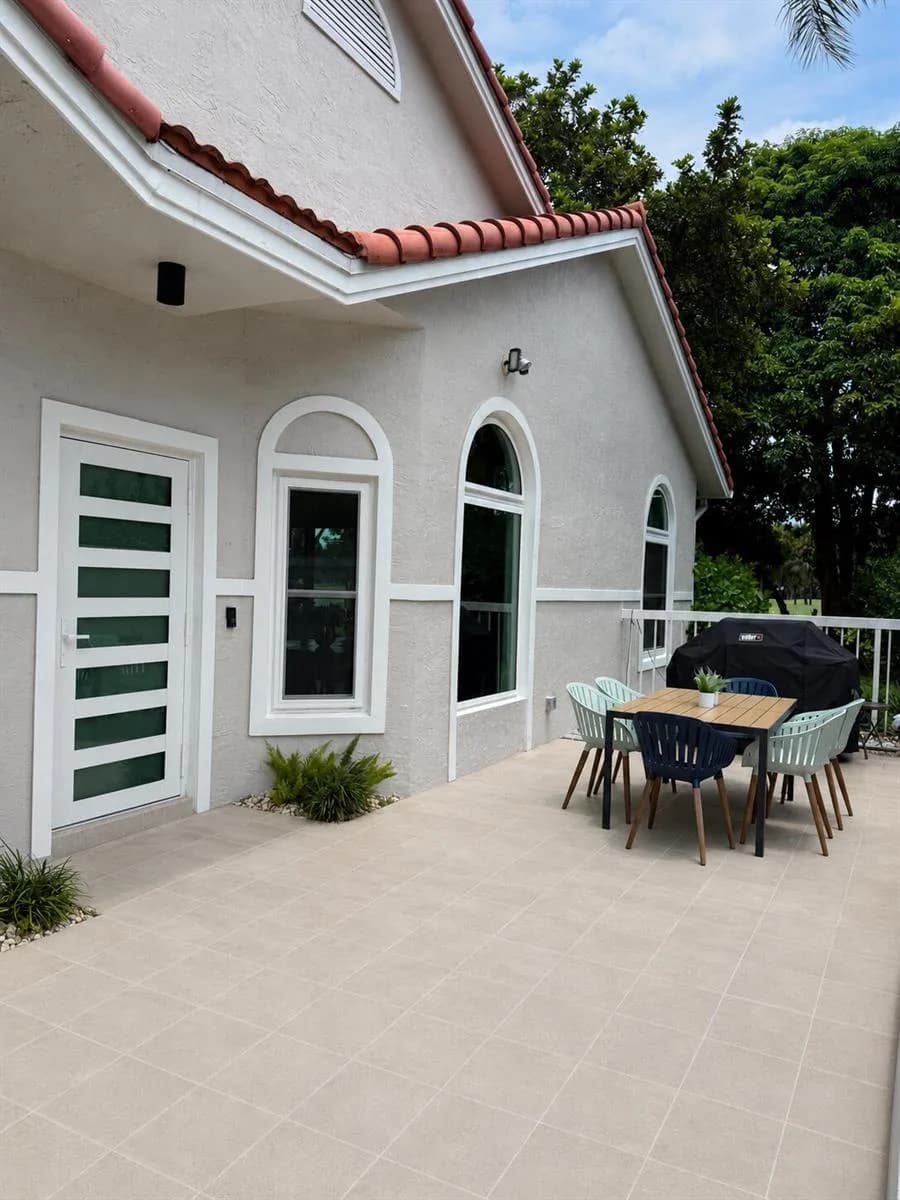 4103 Carriage Drive # H4, Pompano Beach FL 33069