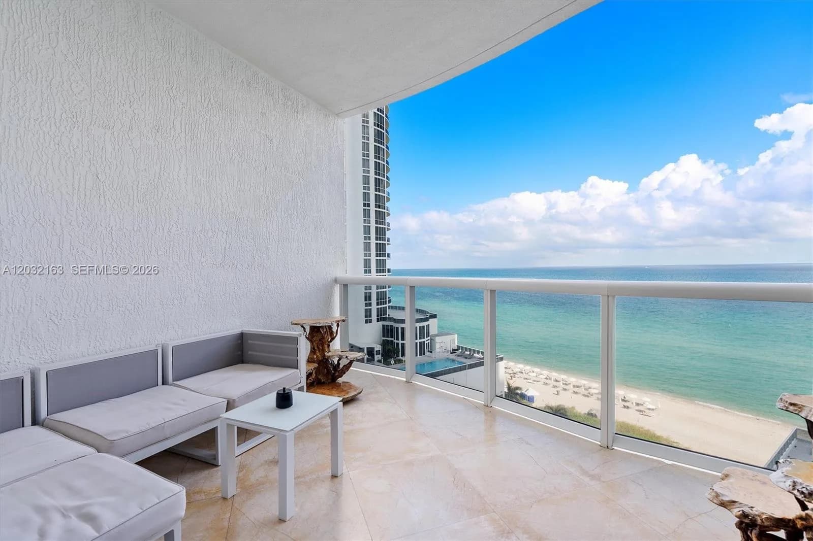 15901 Collins Ave # 904, Sunny Isles Beach FL 33160