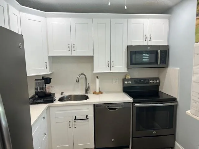 7410 NW 1st Street # 207, Margate FL 33063