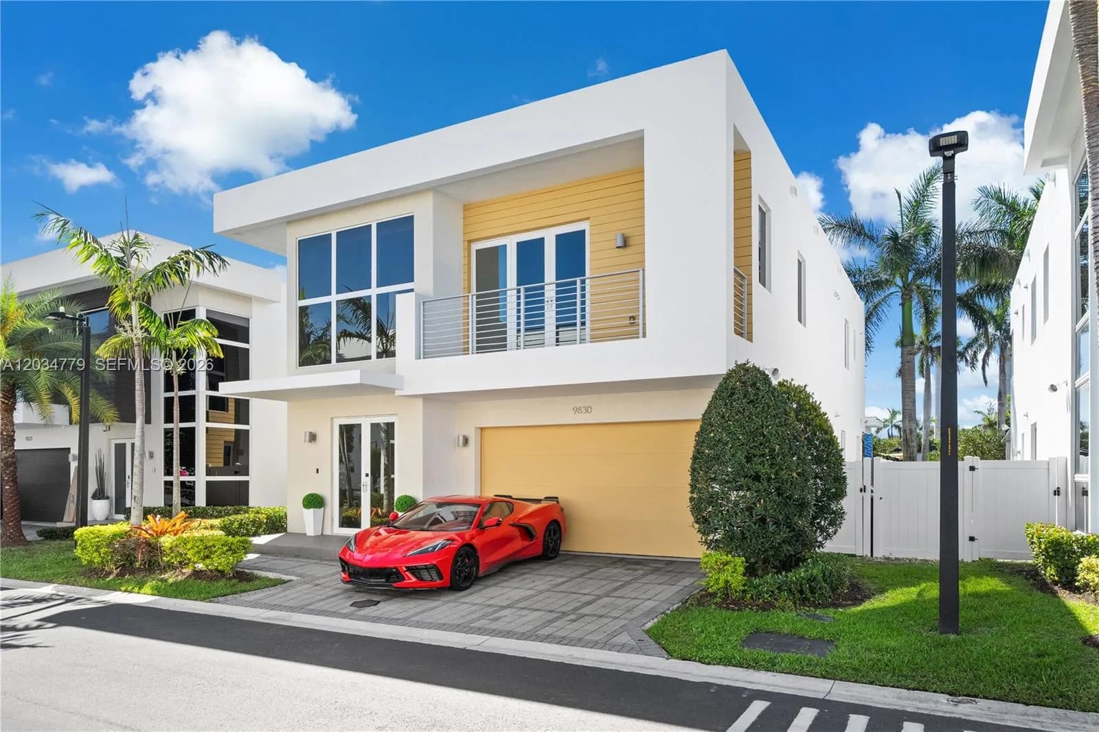 9830 NW 74th Ter, Doral FL 33178