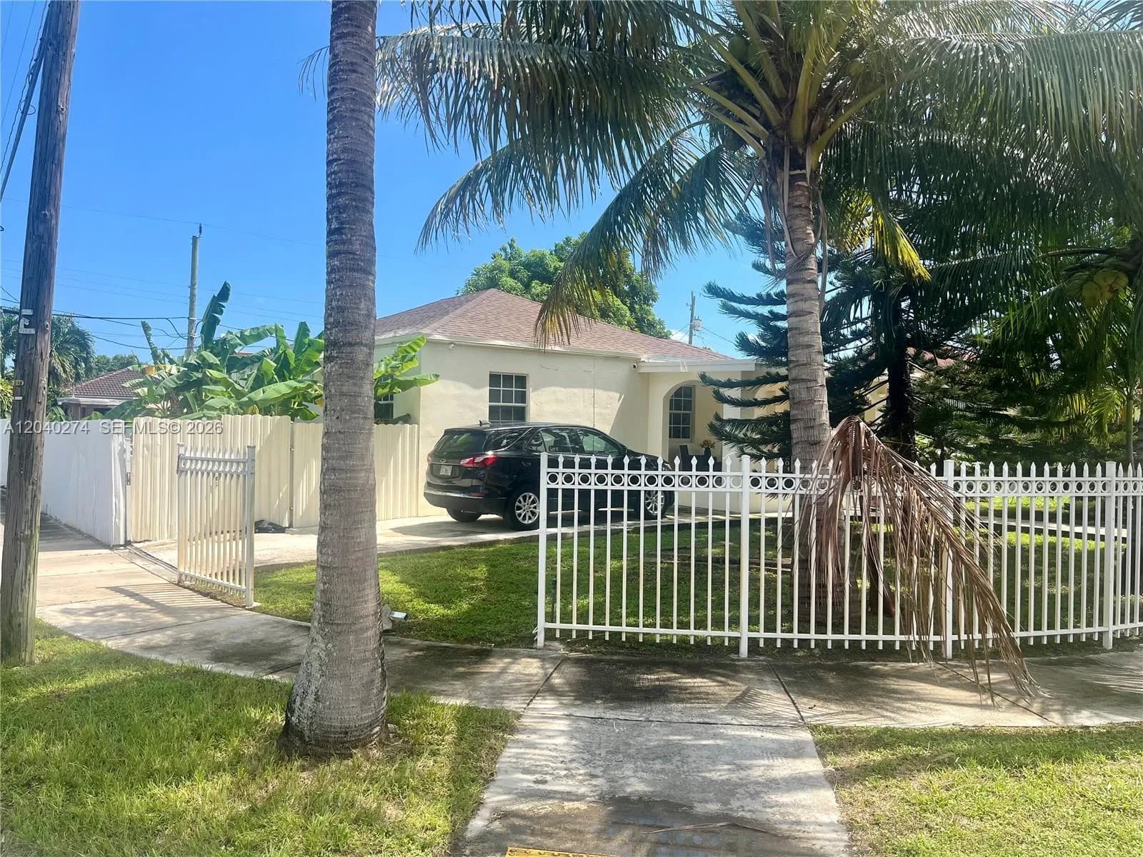 521 NW 32nd Pl, Miami, FL 33125