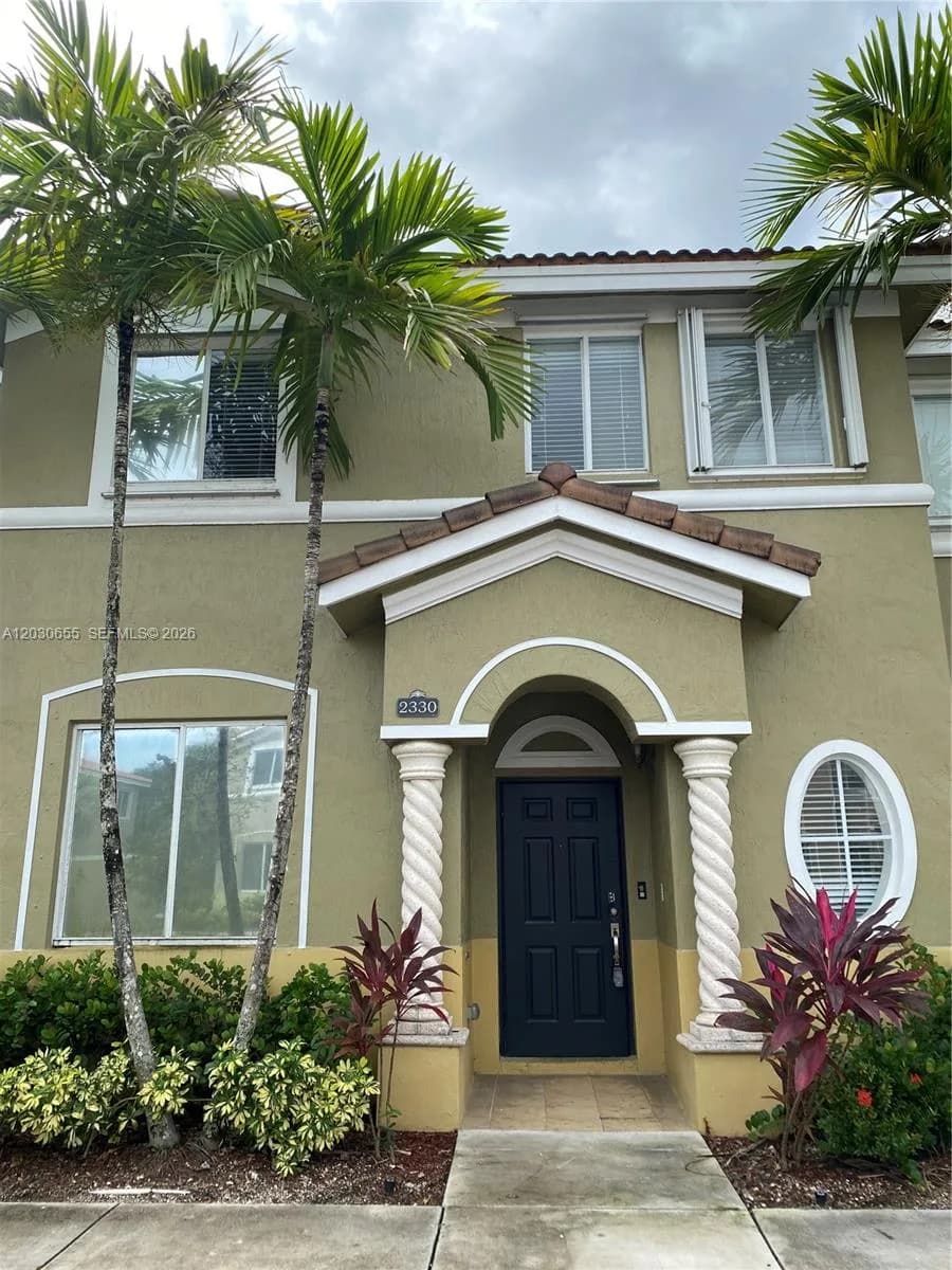 2330 SE 10th St # 2330, Homestead FL 33035