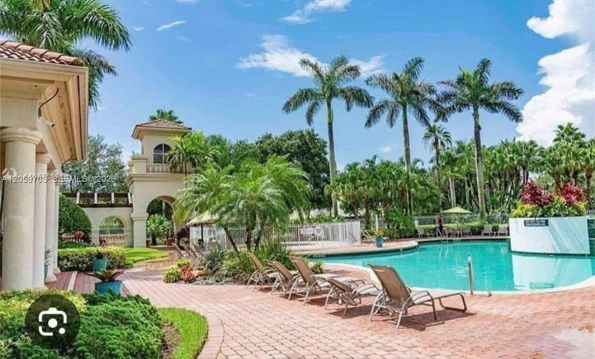 2200 NW 72nd Way # 2200, Pembroke Pines, FL 33024