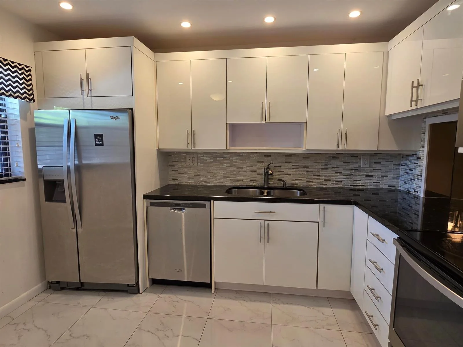 6090 N Sabal Palm Boulevard # 209, Tamarac FL 33319