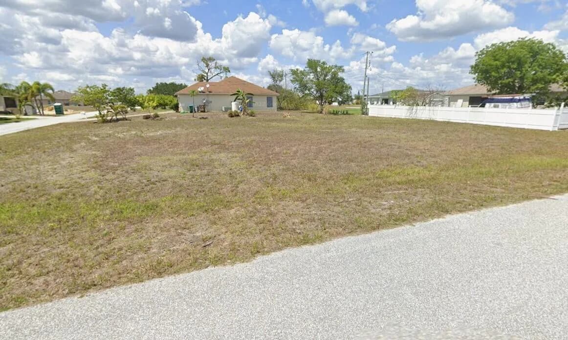 2003 NE 7th Avenue E, Cape Coral FL 33909
