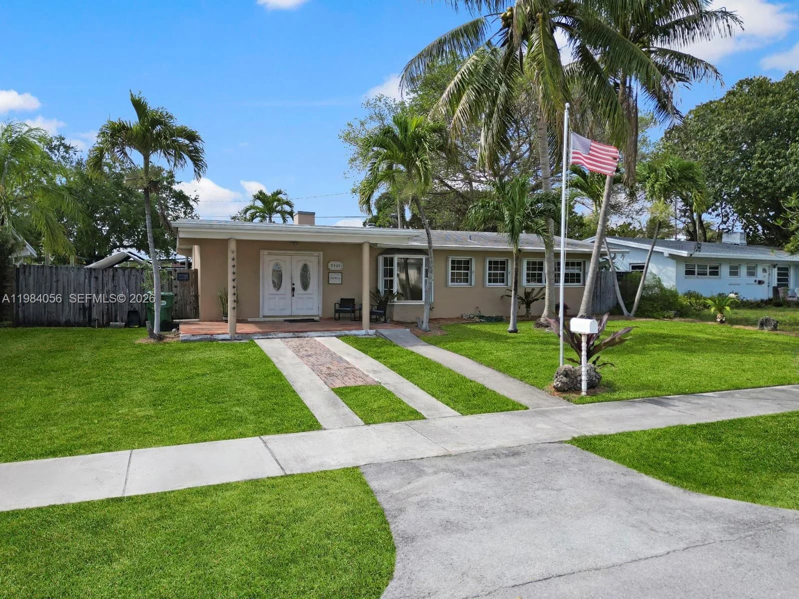 9365 Jamaica Dr, Cutler Bay FL 33189