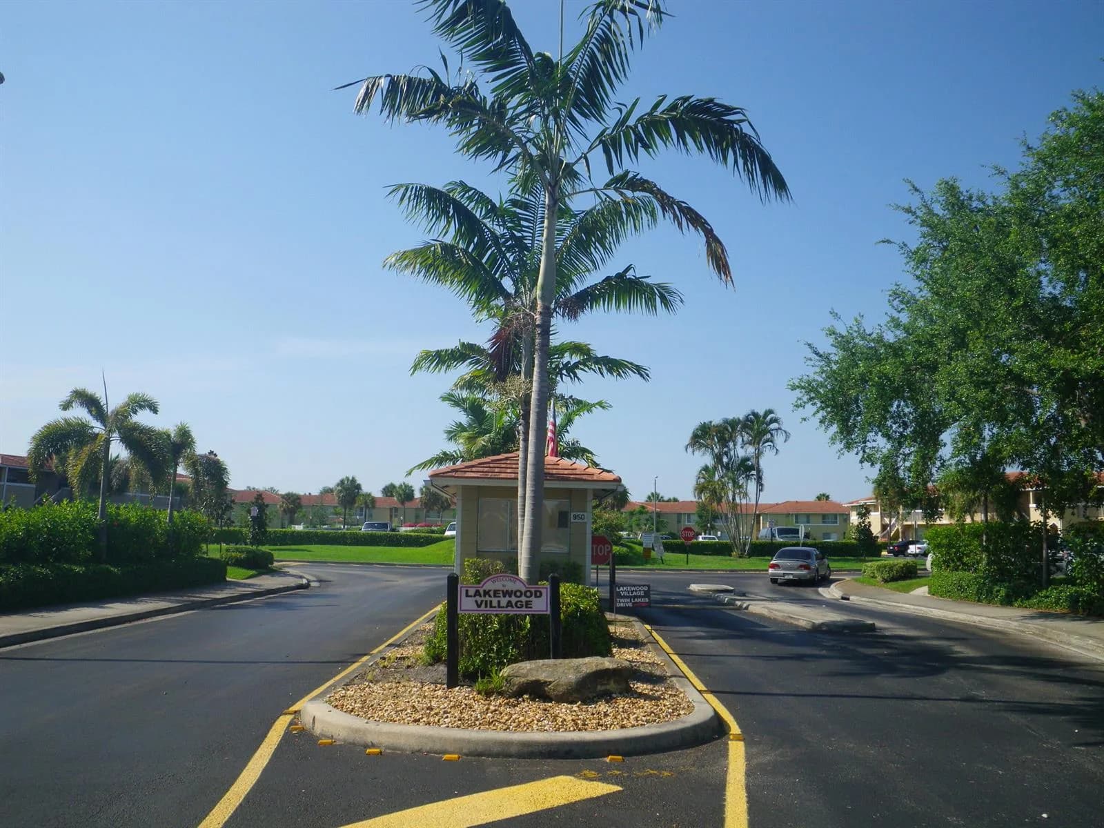803 Twin Lakes Drive # 803, Coral Springs FL 33071