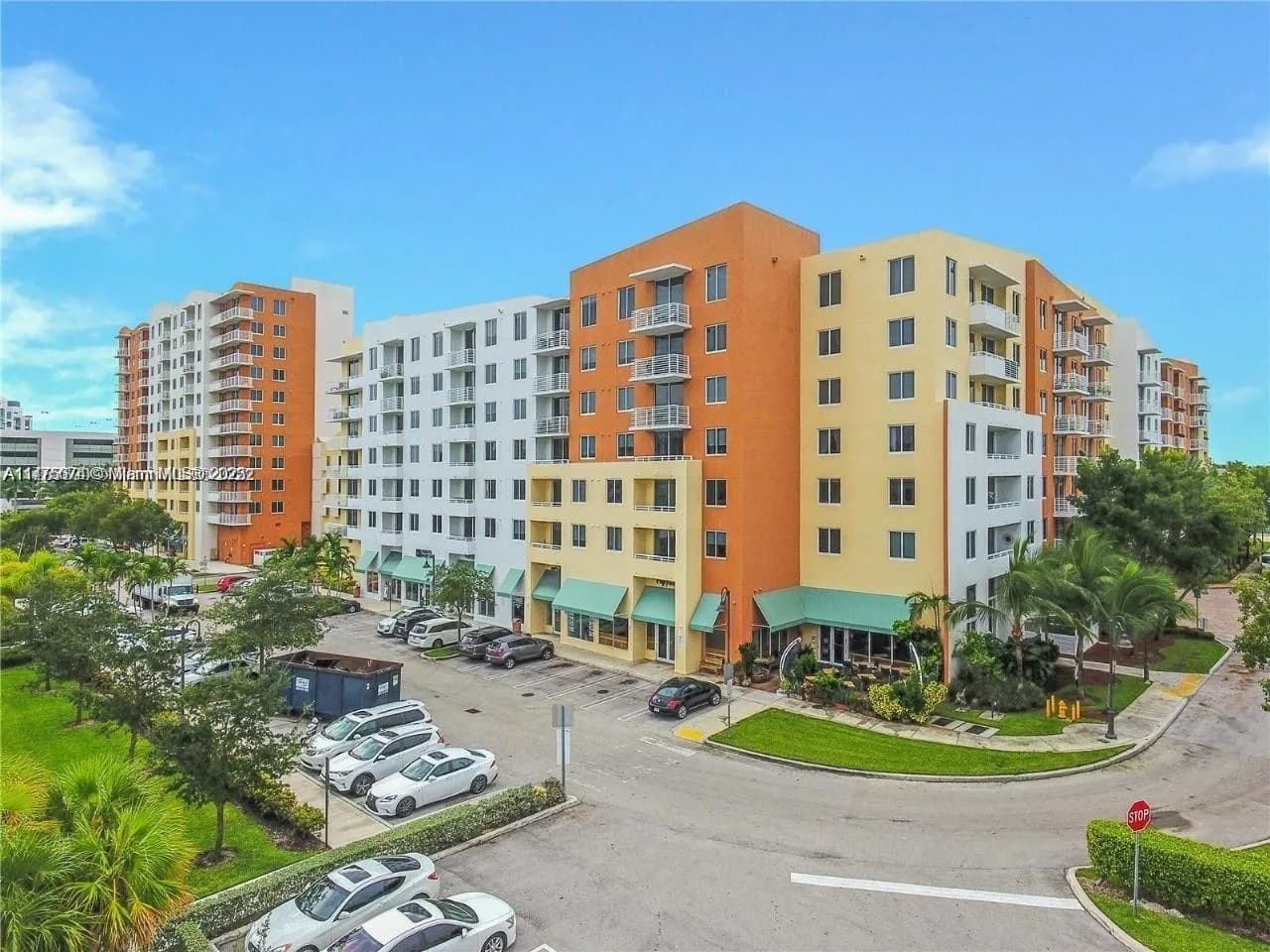 2775 NE 187th St # 326, Aventura, FL 33180