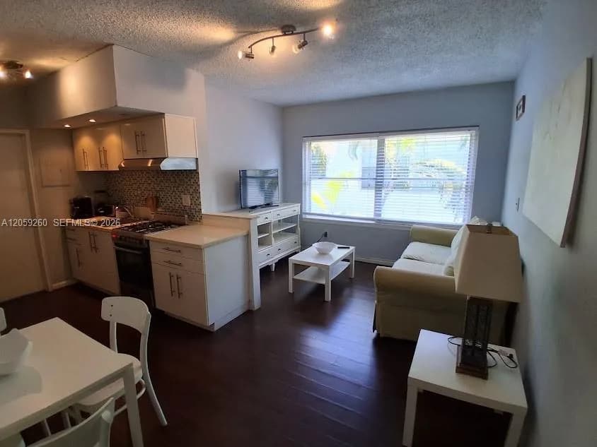 1555 Pennsylvania Ave # 203, Miami Beach, FL 33139