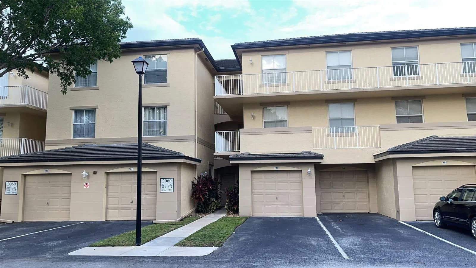 2060 Greenview Shores Boulevard # 305, Wellington FL 33414