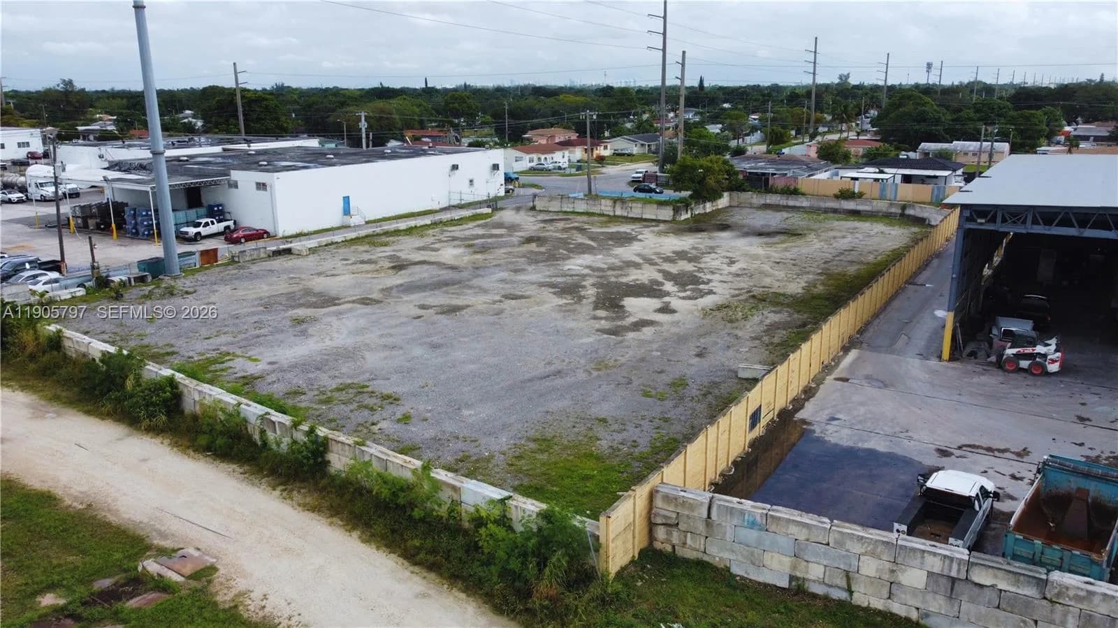 8650 NW 36 Ave, Miami FL 33147