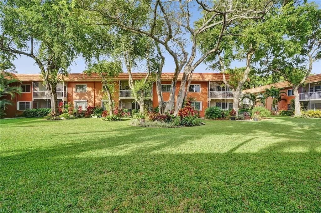 119 NE 19th Court # 215 G, Wilton Manors FL 33305