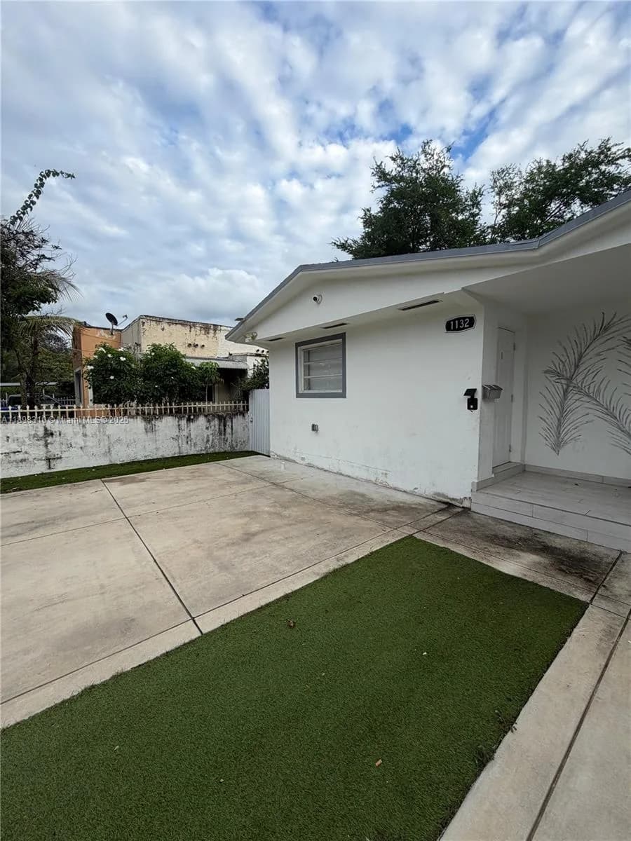 1132 NW 38th St # 1132, Miami, FL 33127