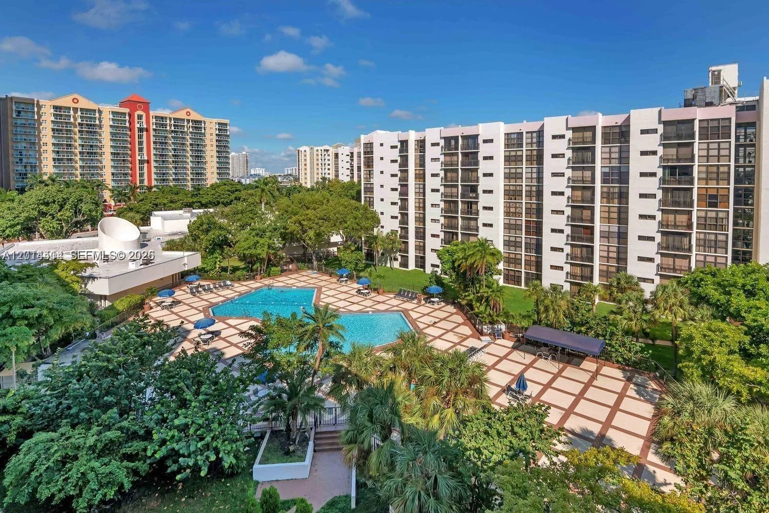 17021 N Bay Rd # 322, Sunny Isles Beach, FL 33160