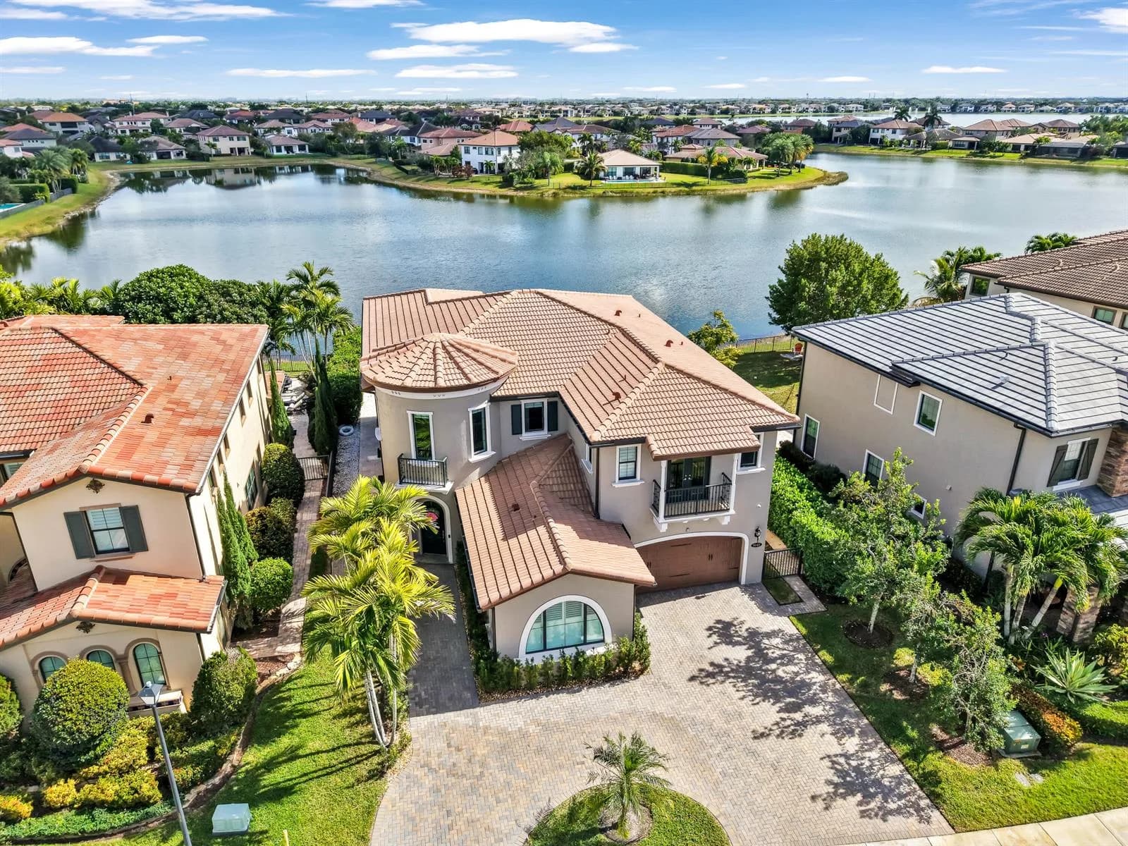 9040 W Watercrest Cir Circle W, Parkland FL 33076