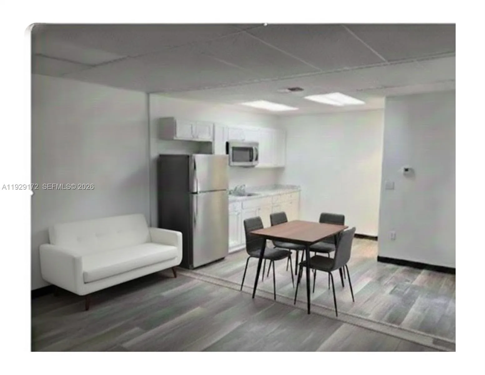2001 N Dixie Hwy # 4, Pompano Beach, FL 33060