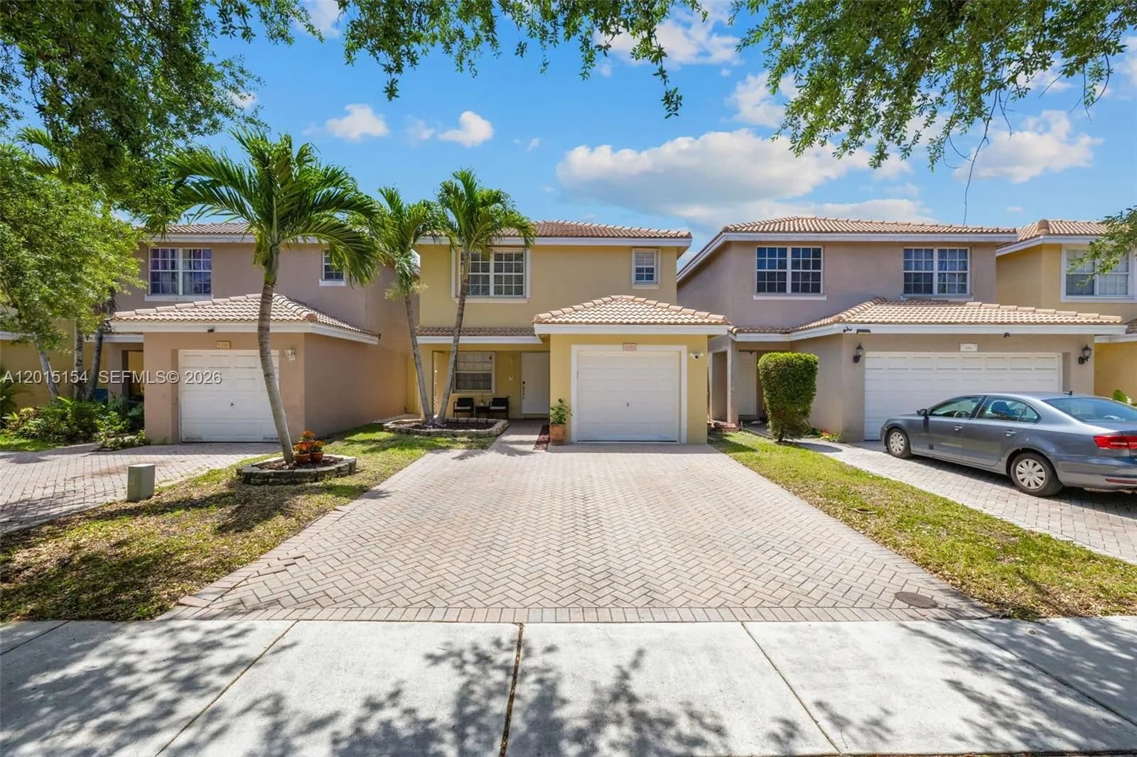 9288 NW 55th St, Sunrise FL 33351