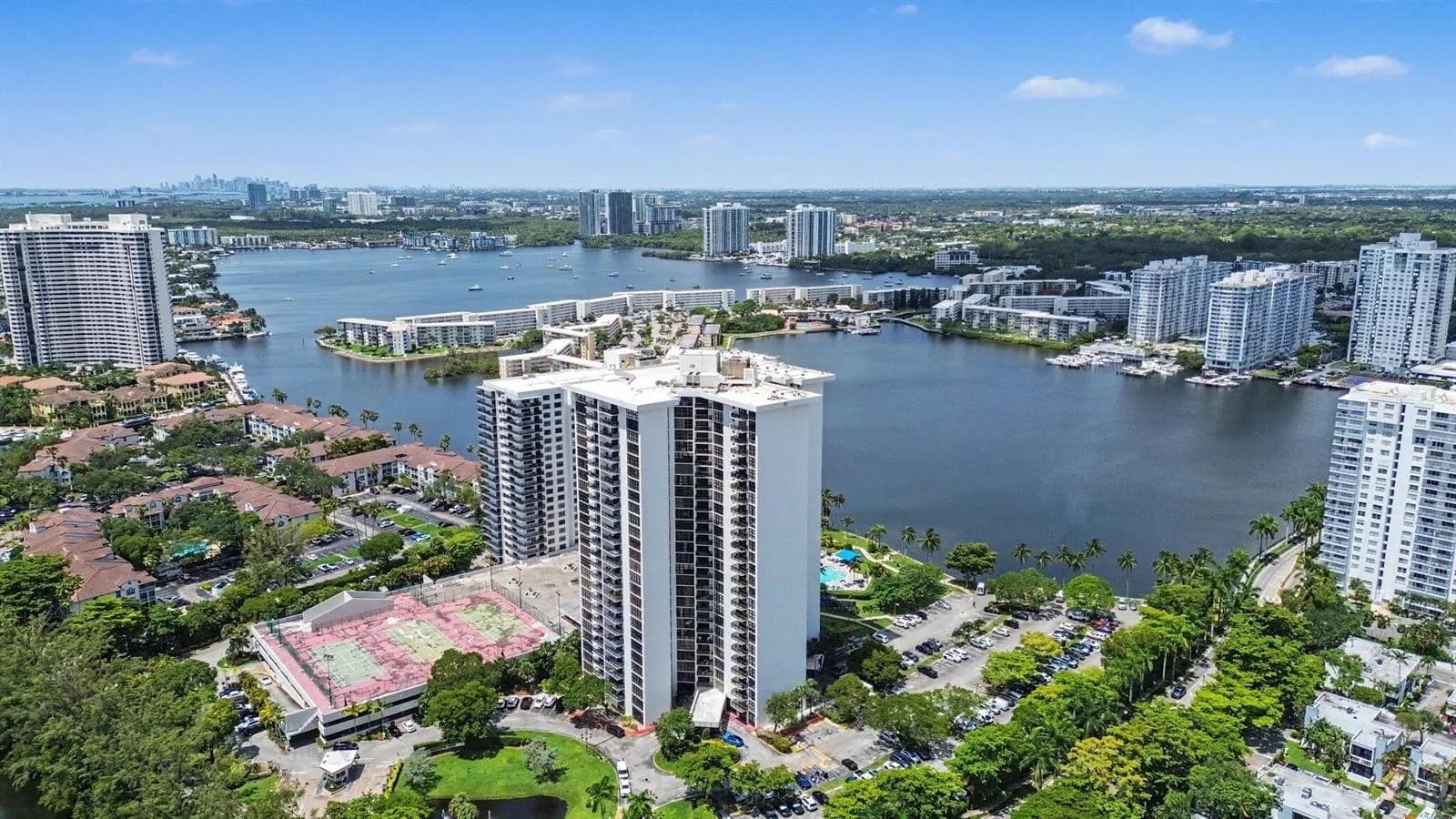 18181 NE 31st Court # 1807, Aventura FL 33160